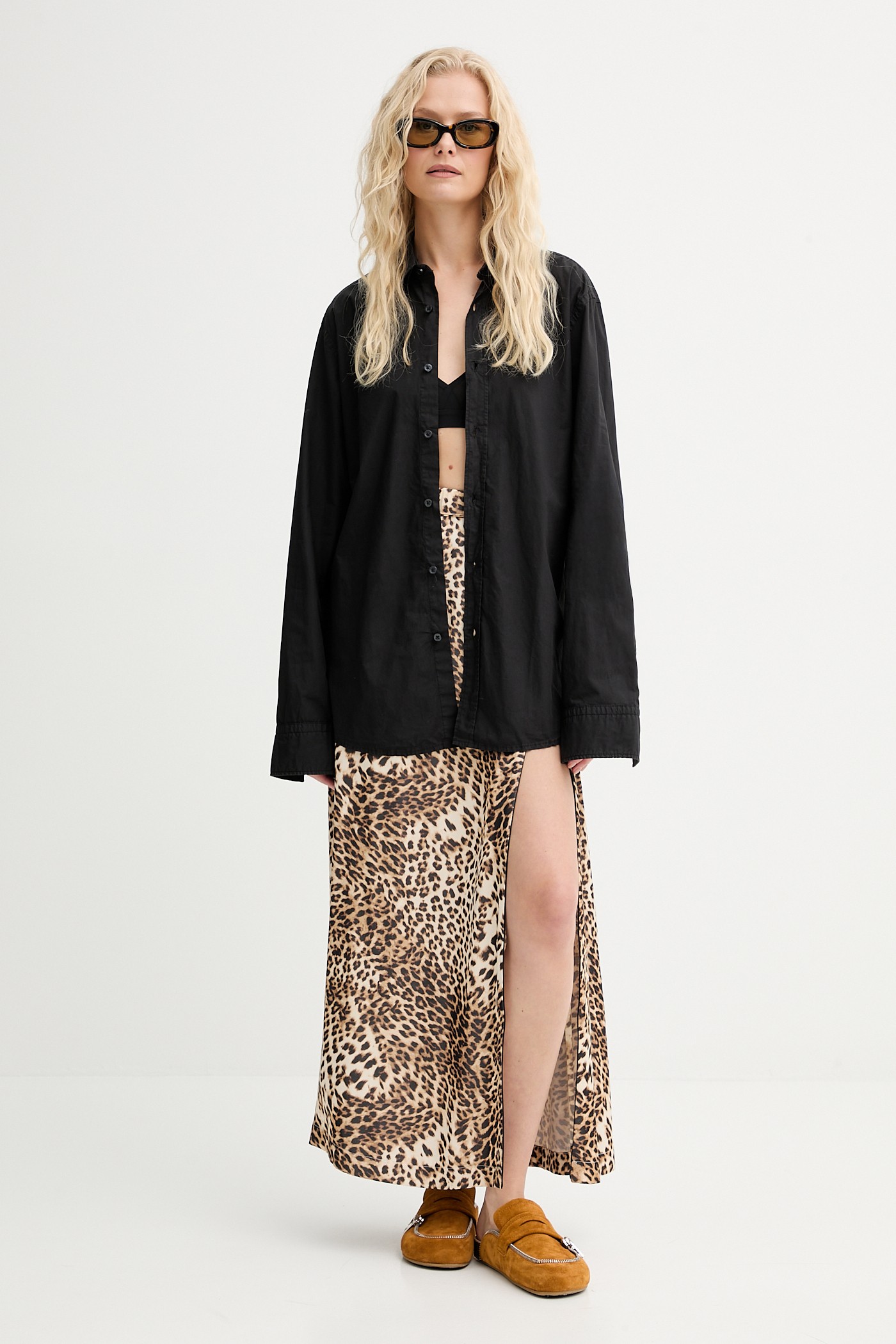 Selejtből statement – a régi farmerek új életre kelnek az Answear × INTU kollekcióban. Ez nemcsak divat, ez egy szemléletváltás.