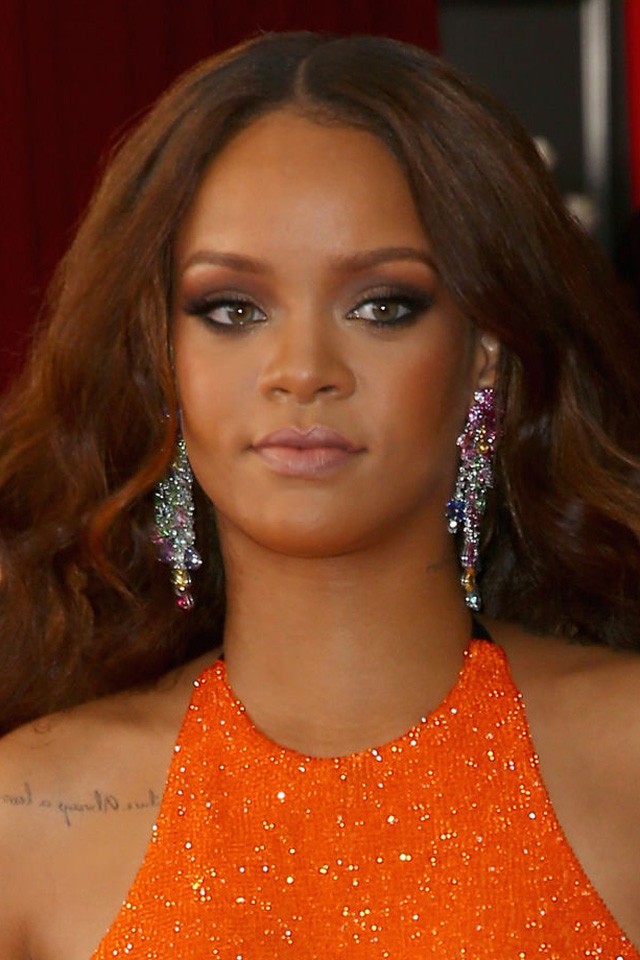 Rihanna már ékszert is tervez