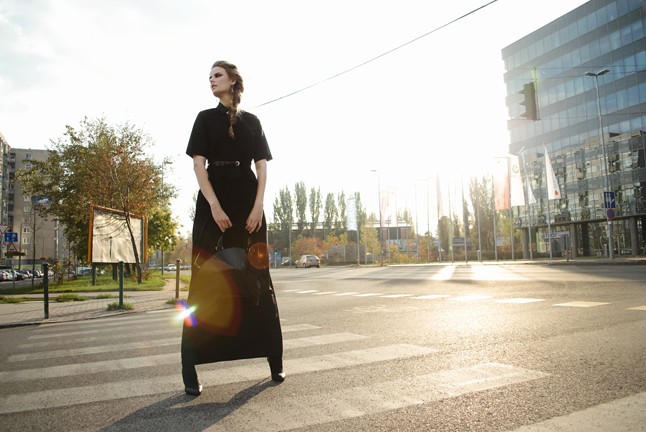 Fotó: Kőszegi Zsuzsanna és Liptai Andris, Modell: Bordás Barbara, Smink: Széplaki Berta, Haj: Ligetvári Zsolt @Haircutsalon and More