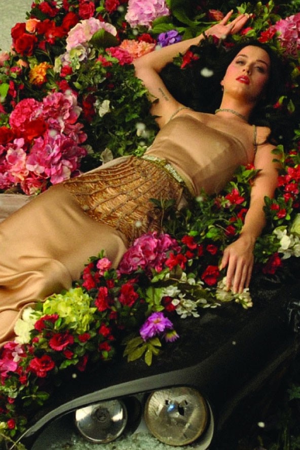 Katy Perry lángra lobbantja az ágyát, ha reménytelenül szerelmes