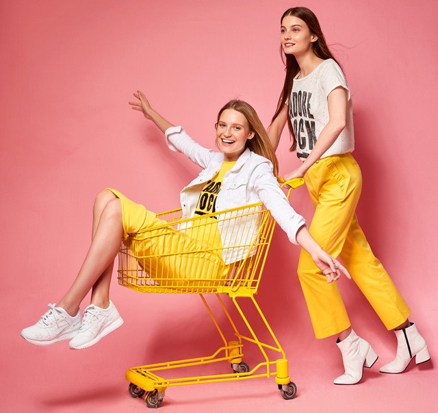 Újra GLAMOUR-napok! Kezdd a tavaszt a legtrendibb szettekben!