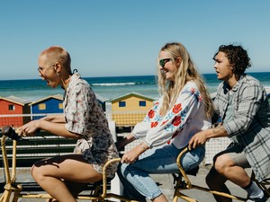 Sokan elveszítik a barátaikat, amikor kialakul egy párkapcsolatuk, de nem kell, hogy így legyen