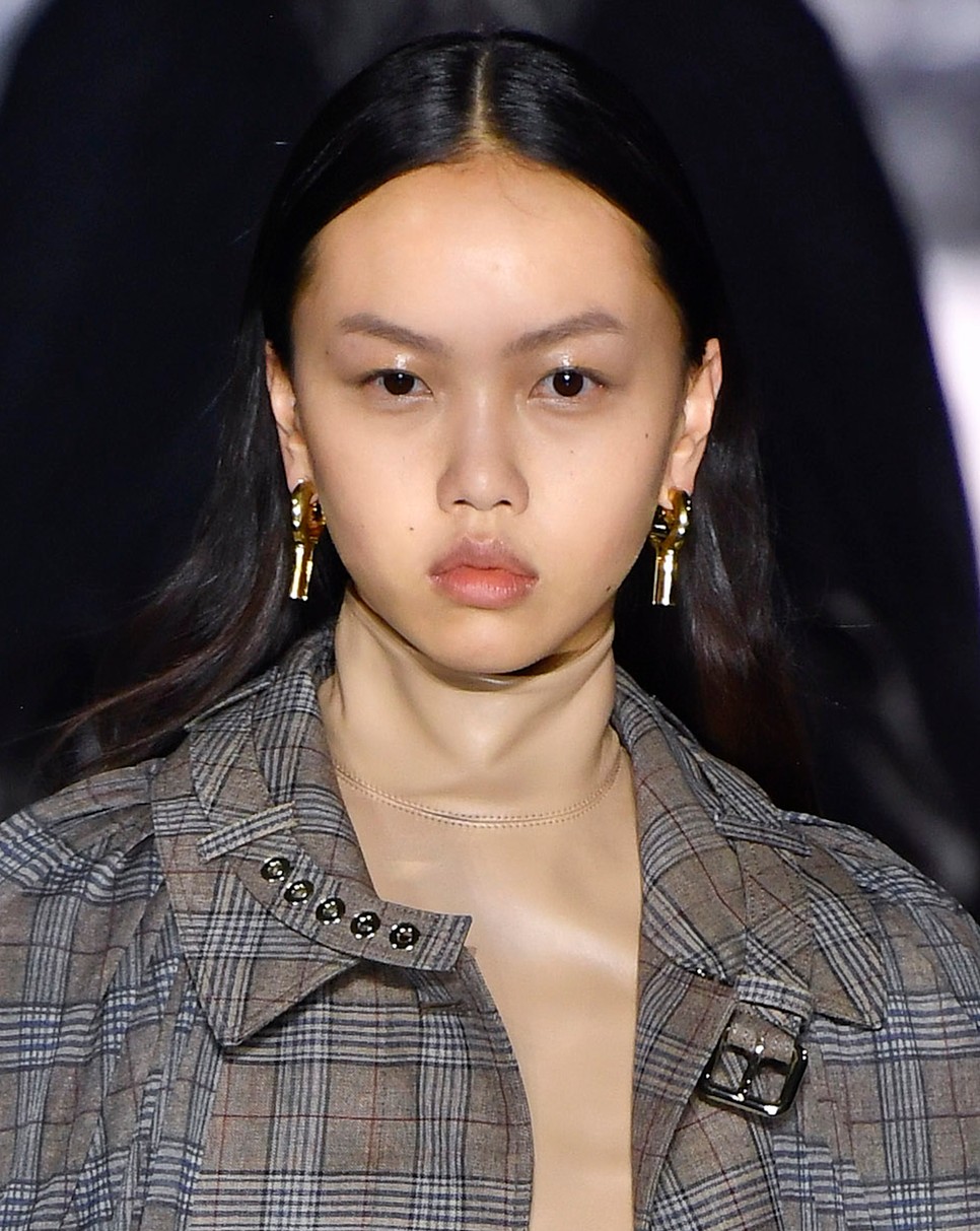 8 tavaszi trend a kifutókról, amiket a karantén inspirált