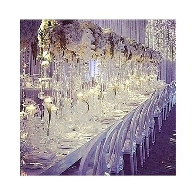 Pazar volt a díszítés a vacsoraasztalokon is.