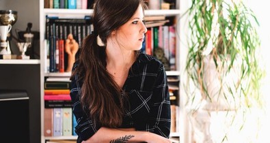 ,,Én nem egy könyvklubot vezetek” – interjú Jakobovits Kitti irodalomterapeutával