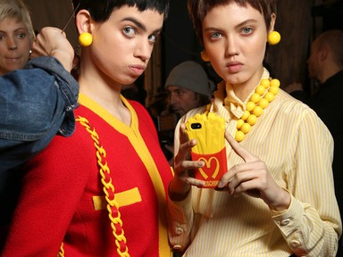 Lenyúlta a mekit és feldobta a show-t