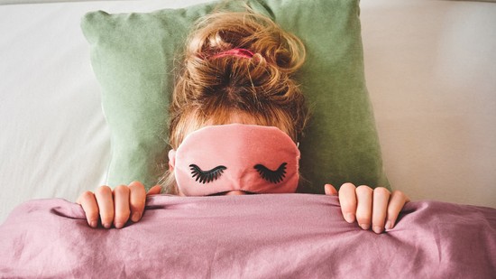 Szakértőt kérdeztünk: lehet fogyni alvással?