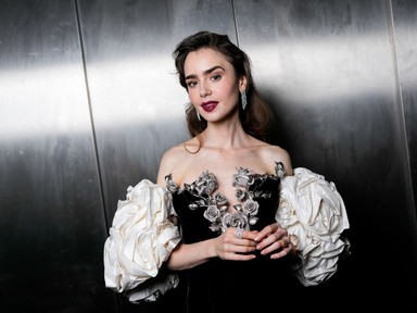 Lily Collins a világ legmerészebb ékszer-melltartójában lépett vörös szőnyegre
