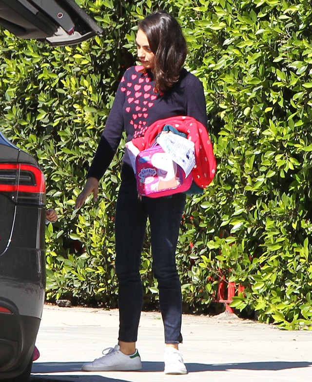 Mila Kunis utcai stílusa