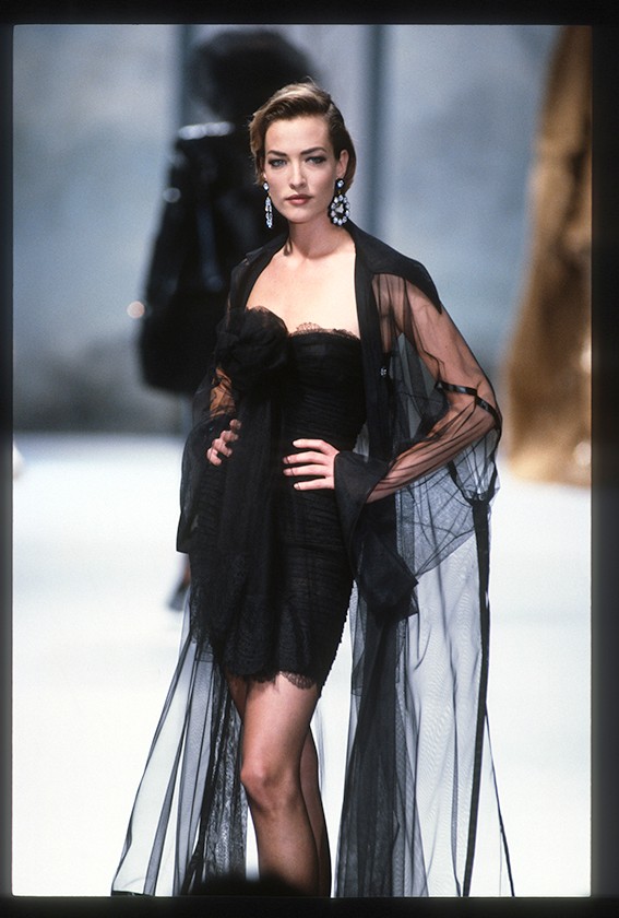  Chanel - Runway - Haute Couture Fall/Winter 1991-1992