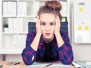 „Az isten szerelmére, mosogass már el magad után!” - 5 munkahelyi konfliktus, amivel elvághatod magad