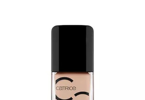 Megérkezett a nyár legnagyobb manikűr őrülete: a BB krém körmök úgy ragyognak, mint korábban semmi