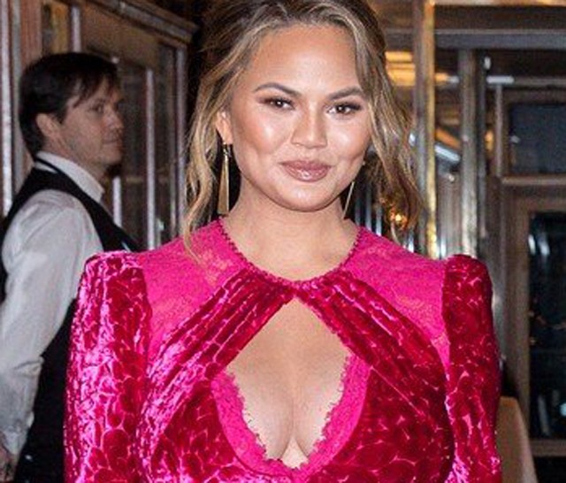 Chrissy Teigen pedofilbotrány miatt állította privátra Instagramját!