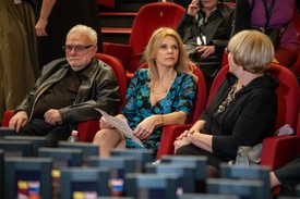 Sándor Pál filmrendező, Schell Judit és Havas Ágnes producer, a nagyjátékfilm kategória zsűrijének egy része