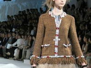 14 évesen Chanel-kifutón!