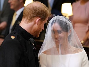 Meghan Markle a világ leggyönyörűbb menyasszonya! A fátyla pedig rekordhosszúságú!