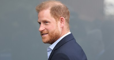 Így hagyta el Harry herceg az Egyesült Királyságot: néhai édesanyja emléke előtt tisztelgett ezzel a gesztussal