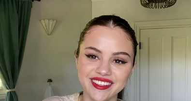 Selena Gomez pattanásokról, lelki békéről és sminktechnikájáról