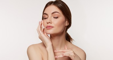 Soha többé nem kérdezik meg, hogy fáradt vagyok-e – ezért lett a szemhéjplasztika az új beauty-kedvenc