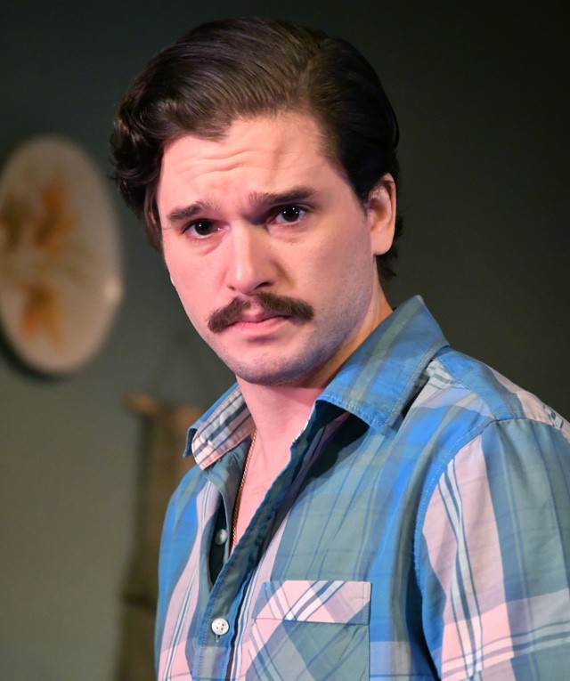 Kit Harington a színpadon