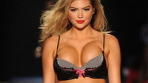 Kate Upton kövér disznó - állítja a Skinny Gossip bloggere