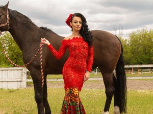 Sugarbird Gypsy kollekció: roma kultúra, divat és sztárok egy varázslatos bemutatón