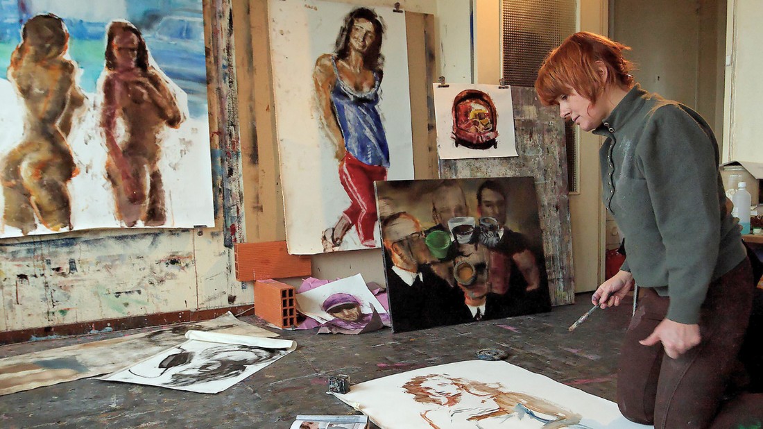 Marie Rauzy Aline Cézanne unokája és Paul Cézanne ükunokája. A kortárs francia festőművész lírai, absztrakt stílusban alkot; festményeiben a természet és az érzelmek finom harmóniája gyakran visszatérő motívumként jelenik meg