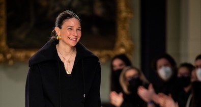 A Nanushka divatcég határozottan reagált az orosz-ukrán háborúra