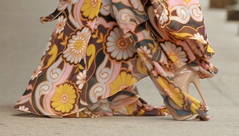 Már attól hanyatt esel, ha csak ránézel Lady Gaga holdjáró cipőjére