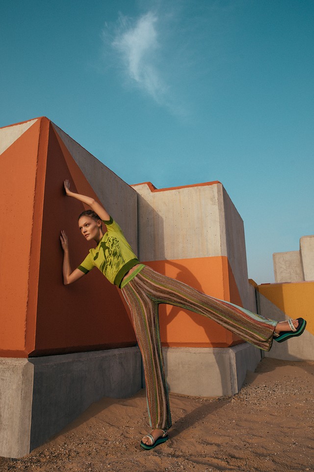 Exkluzív divatanyag: így viseld a nyár legmenőbb szandáljait