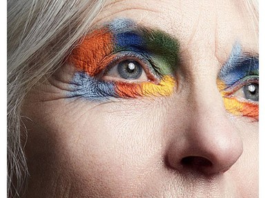 Látnod kell a 65 éves modell gyönyörű divatanyagát!