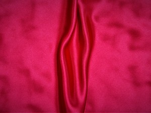 A férfiak vidáman bringáznak a lelógó zacskójukkal. Akkor téged miért zavar, ha nagyobb a kisajkad?