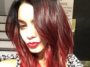 Wow! Erre a hajszínre nem számítottunk a High School Musical sztárjától