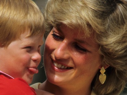 Ezek a valaha készült legédesebb fotók Diana hercegnéről és fiairól