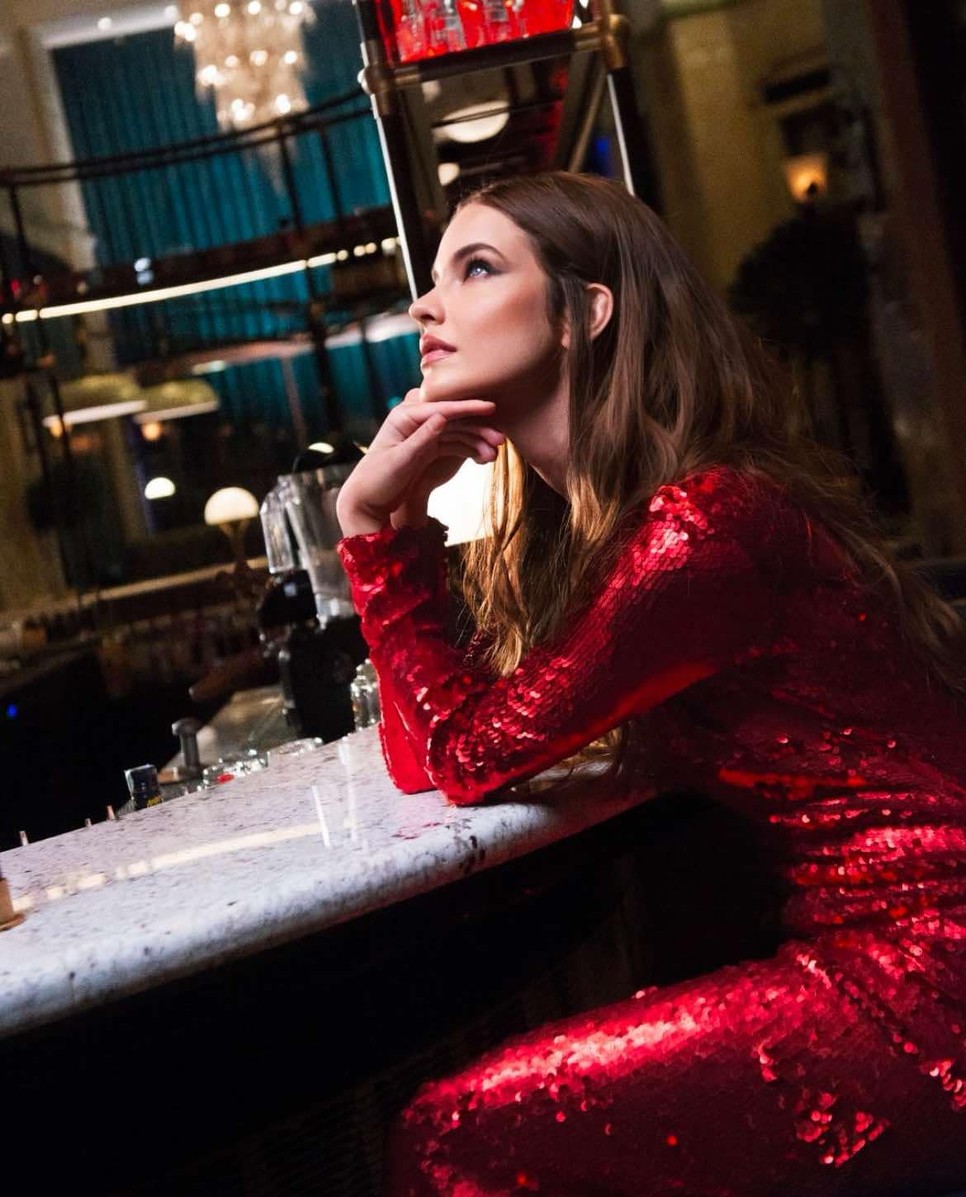 Palvin Barbara álomszép új fotóin