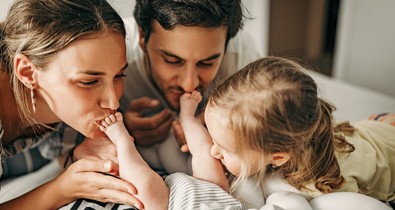 Hogyan lesz az apa, anya, gyerek egy család? Szakértőt kérdeztünk