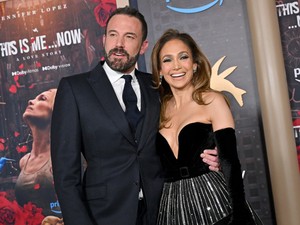 Jennifer Lopez és Ben Affleck szerelmes fotóitól még te is zavarba jössz
