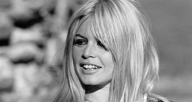 Így nézett ki karrierje kezdetén Brigitte Bardot, szinte alig ismerünk rá barna hajjal