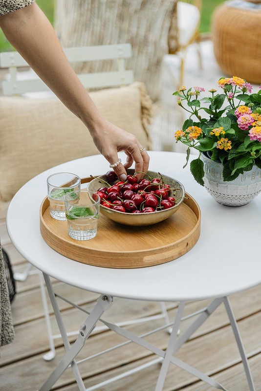 Glamping sátor a Bonami bútoraival, tárgyaival berendezve