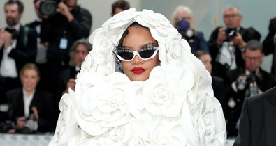 Rihanna a legvagányabb kisgyermekes anyuka, akit valaha láttunk