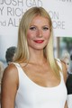 Gwyneth Paltrow 41 évesen a Thanks for Sharing című vígjáték premierjén, Los Angelesben.