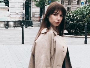 Ma a kedvenc vintázs összeállítását viseli a divattervező