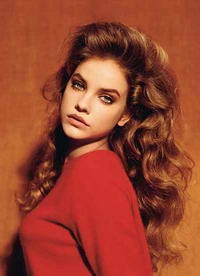 Barbi a W magazin divatanyagában