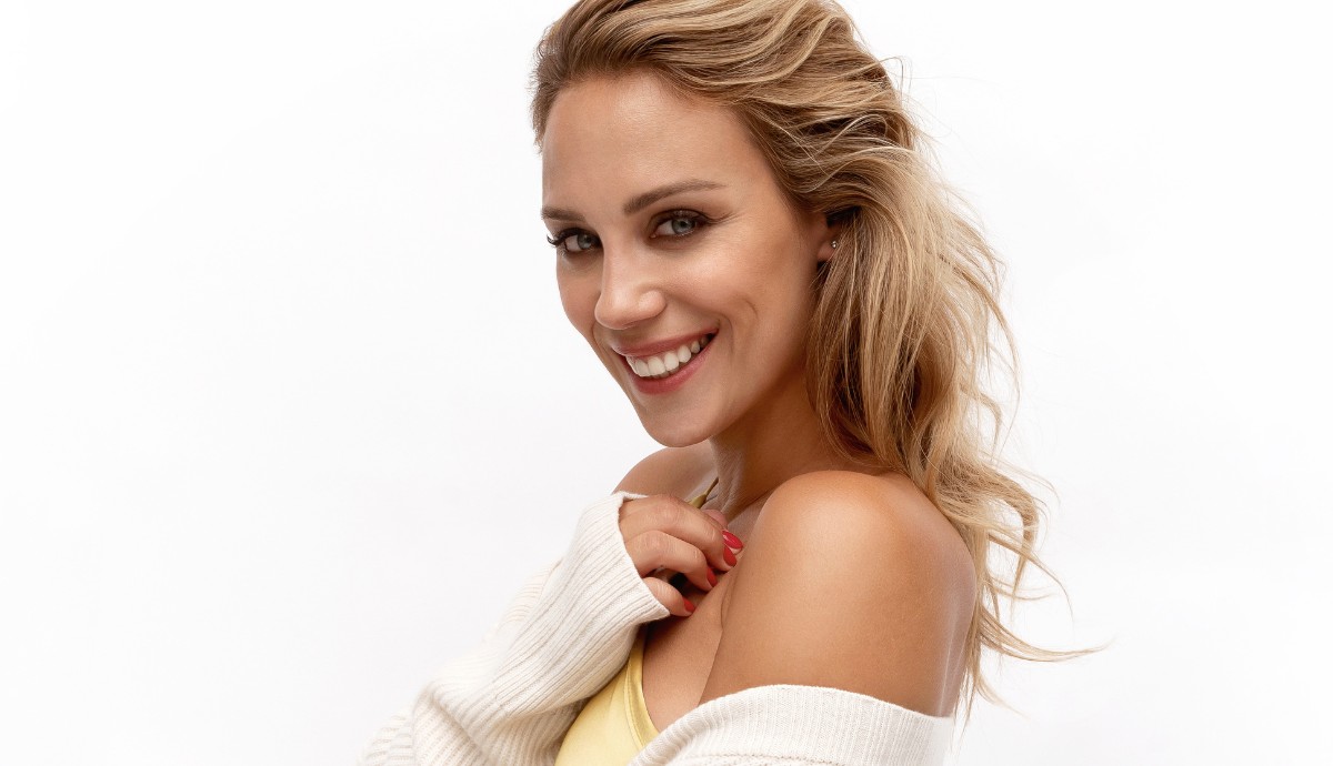 Két dolog biztos: Lékai-Kiss Ramóna mindig derűs és a haja mindig tökéletes