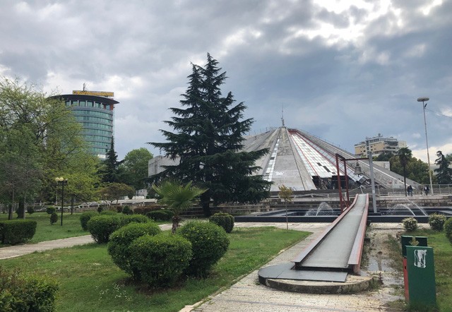 Enver Hoxha mauzóleuma, Tirana