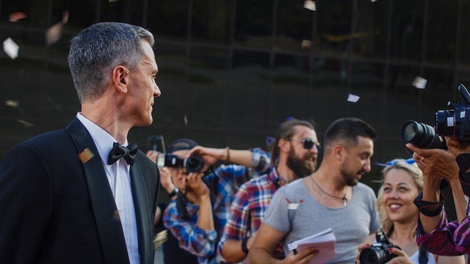 Harsányi Kata pszichológus szerint az is paraszociális kapcsolatnak minősül, ha azon agyalunk, mit csináltunk volna másképp egy sorozat szereplőjeként