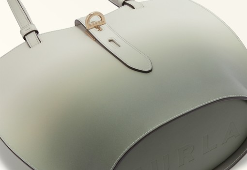 Köszönj álmaid táskájának! Itt a Furla tavaszi-nyári kollekciója