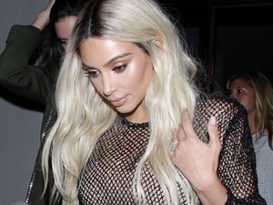 Kim Kardashian mi a szent szart visel már megint?