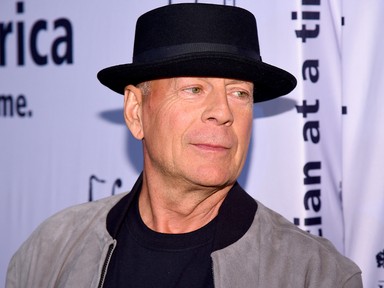 Bruce Willis szívszorító fotóval üzent a rajongóknak