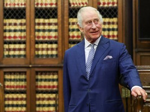 Károly király megható tette könnyeket csalt a szemünkbe